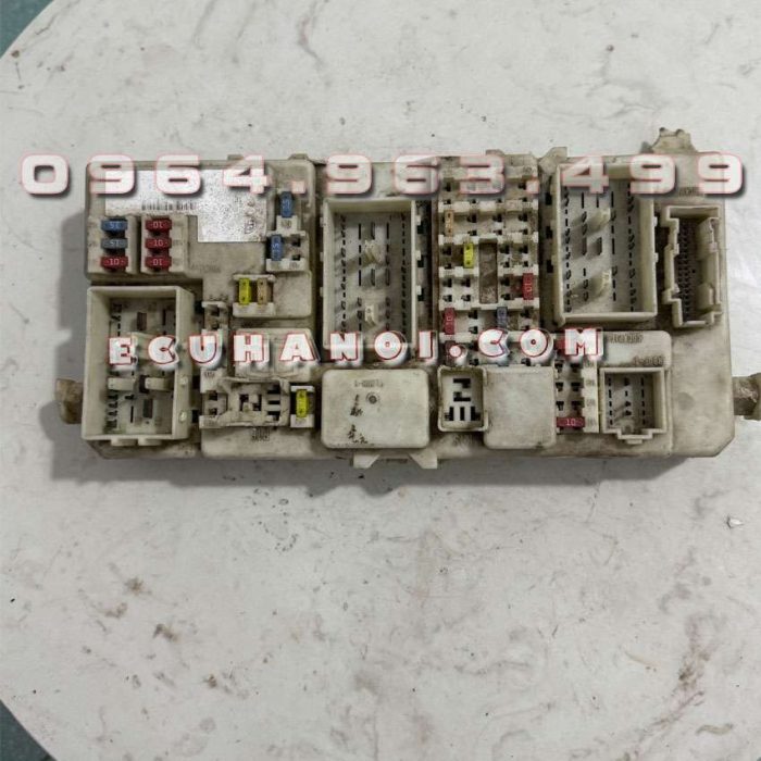 BẢNG CẦU CHÌ TRONG XE FORD FOCUS